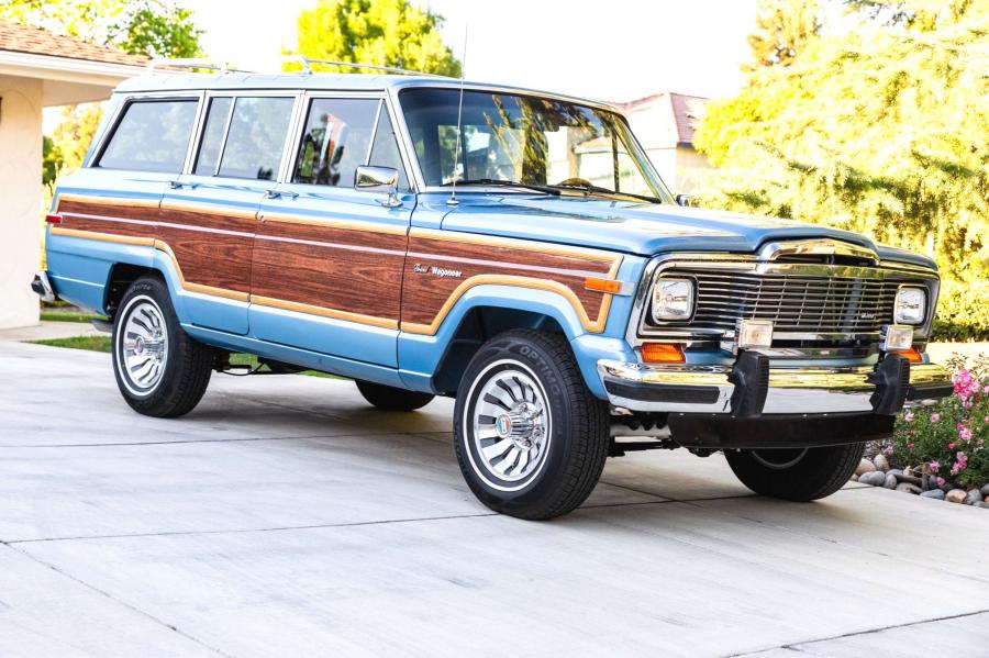  Jeep Grand Wagoneer LS1 V8 1984 года  (фото 12 из 179)